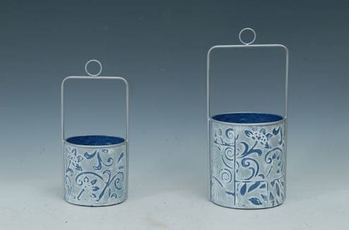 Metal Pot W/Handle