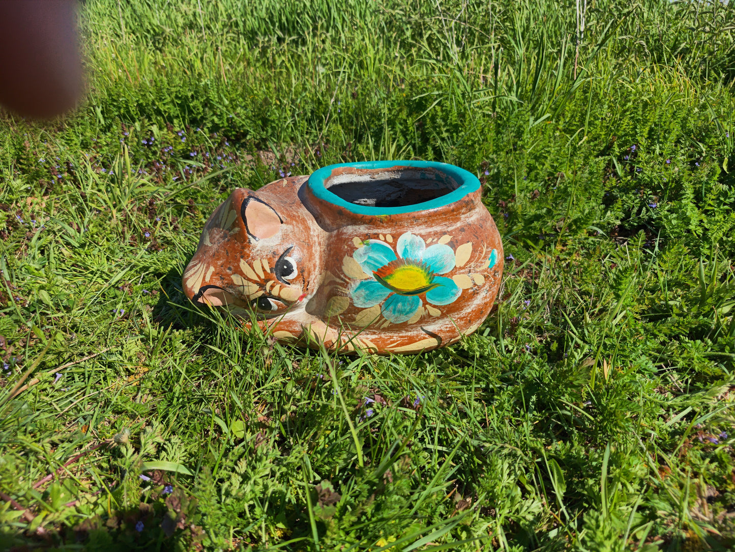 Terracotta Curled Cat