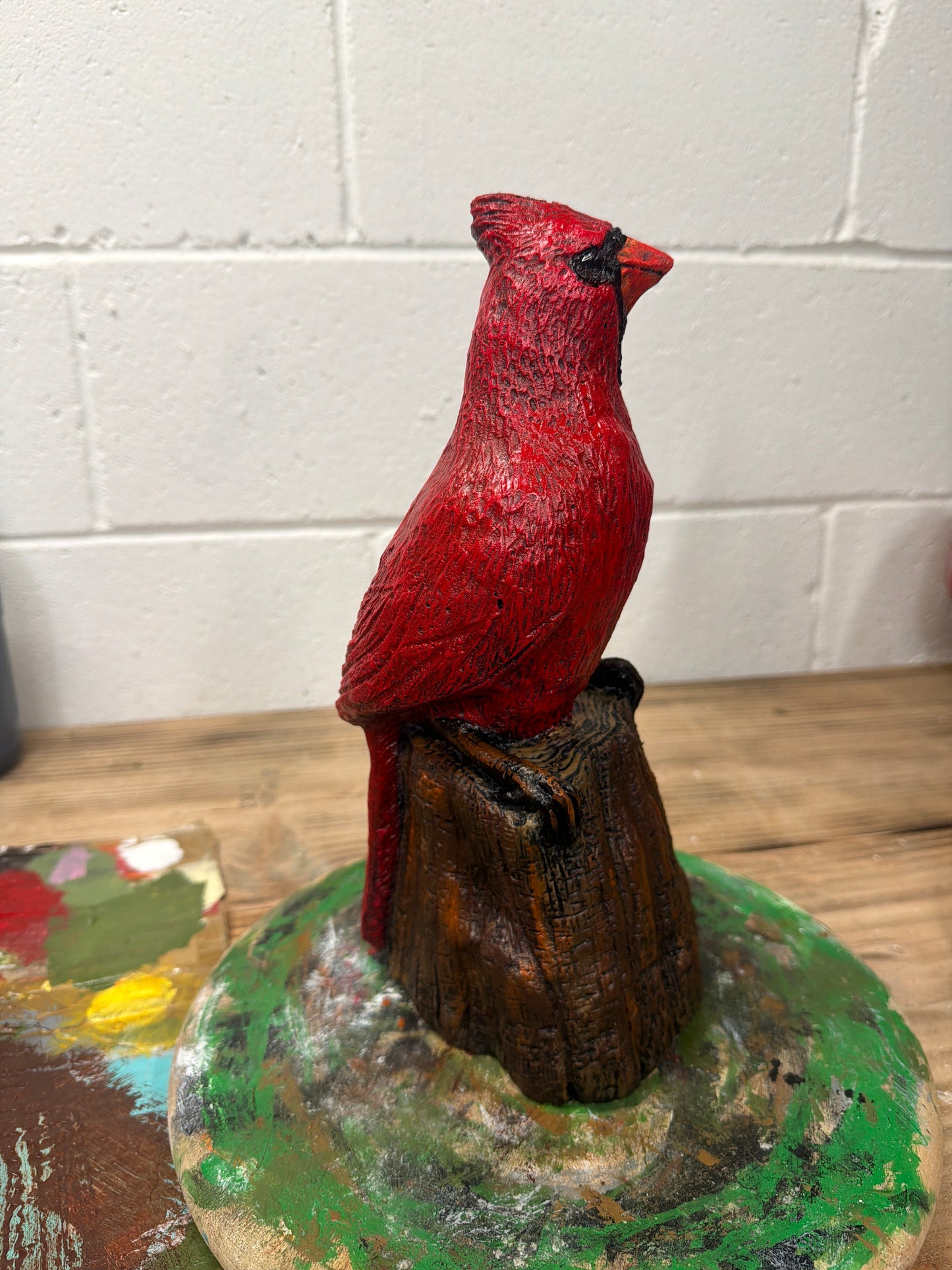 Cardinal on Stump