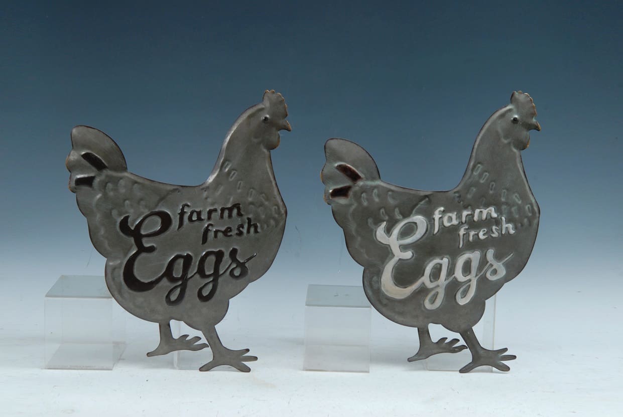 Metal Hen Plaque