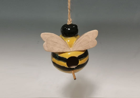Hanging Bee Birdhouse