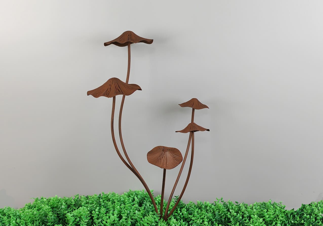 Mushroom Stake Rustic Brown