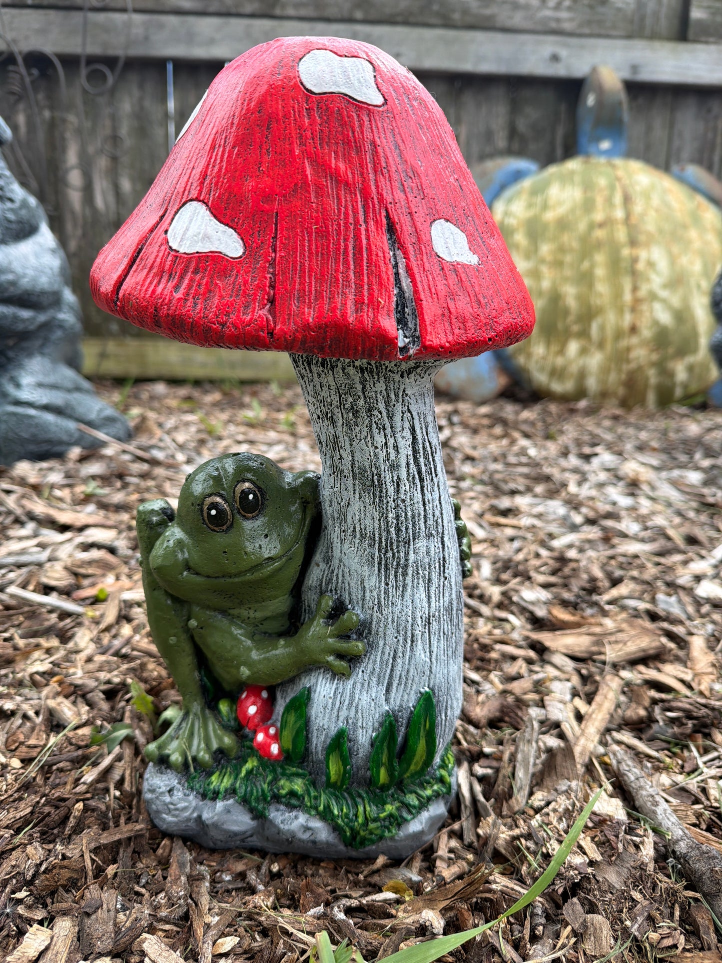Frog with Mushroom