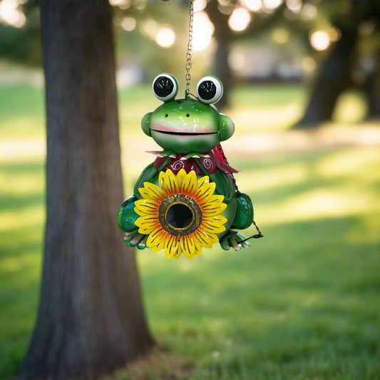 Metal Frog Birdhouse w/ Sunflower