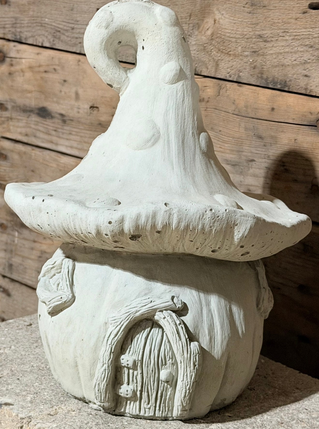 Curled Top Gnome House
