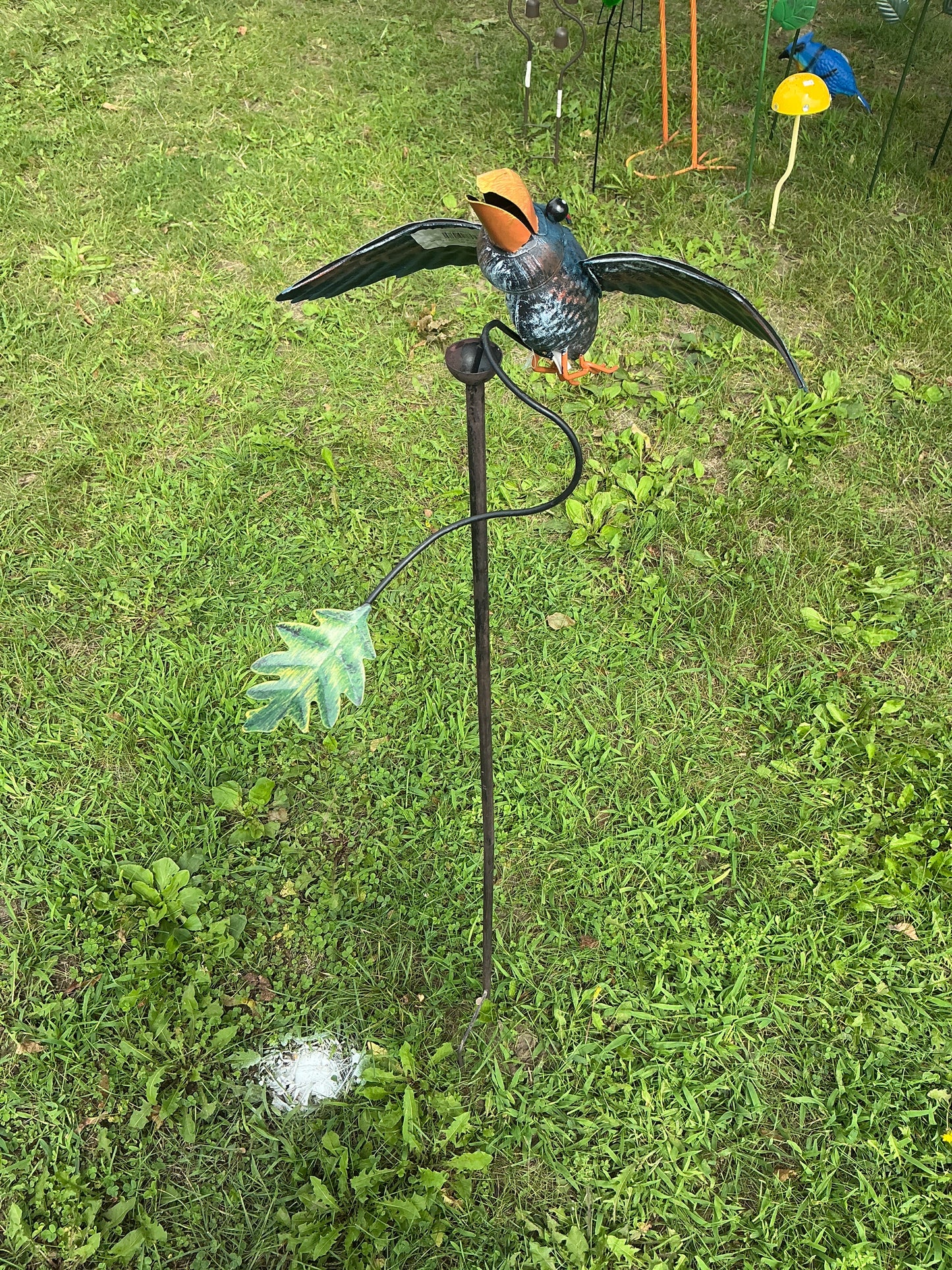 Spinning Rustic Bird Stake