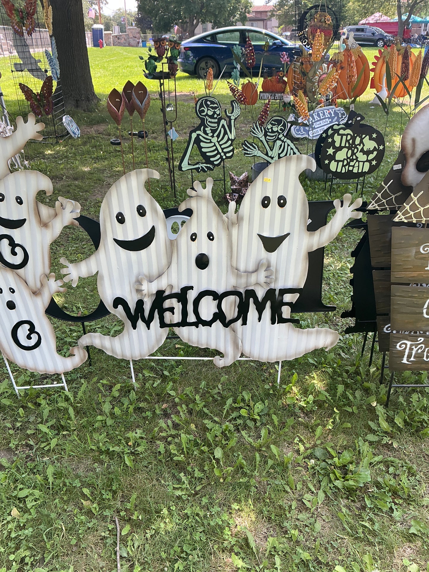 3 Ghost Welcome
