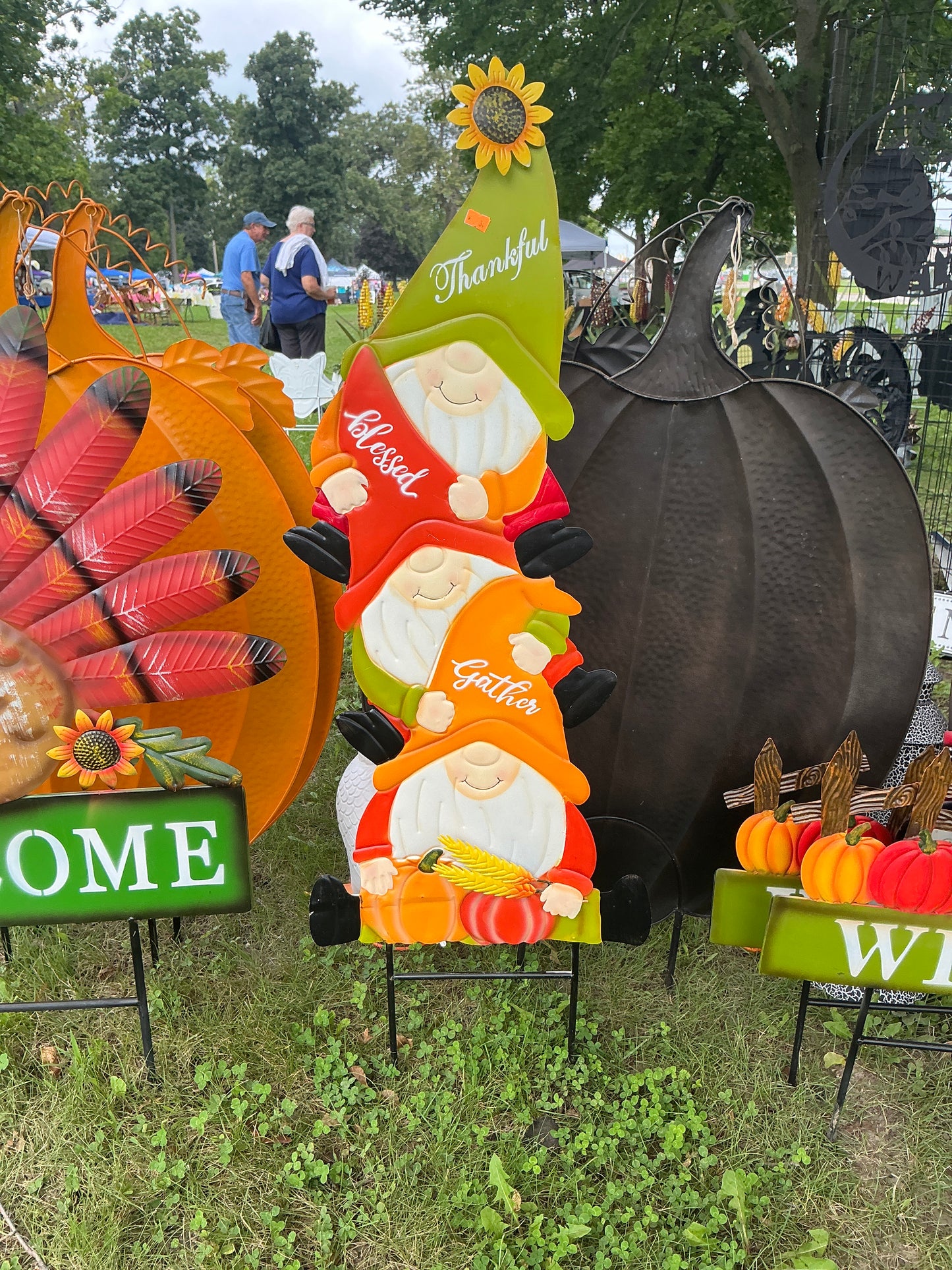3 Stack Fall Gnomes