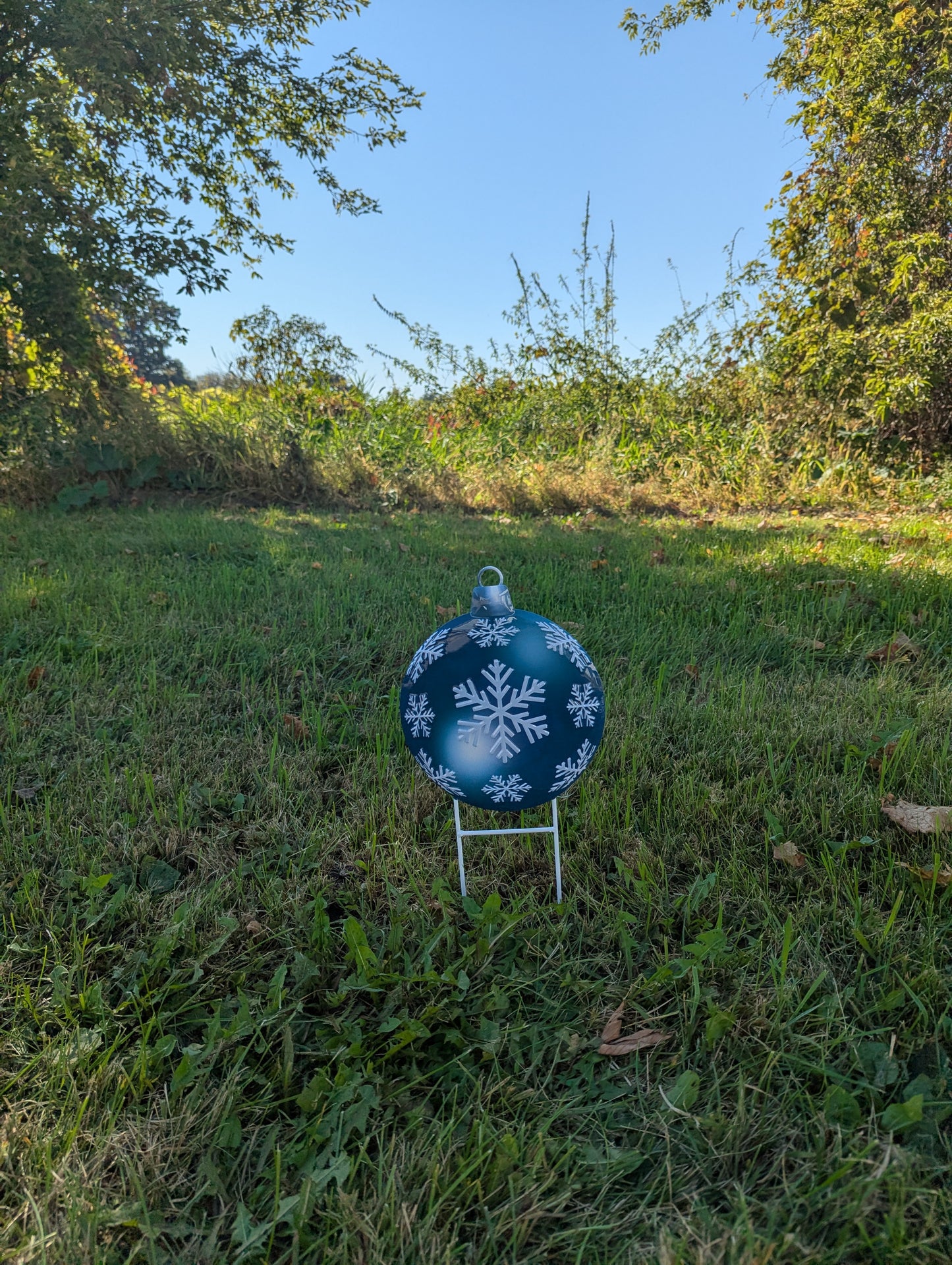 Christmas Bulb Snowflake