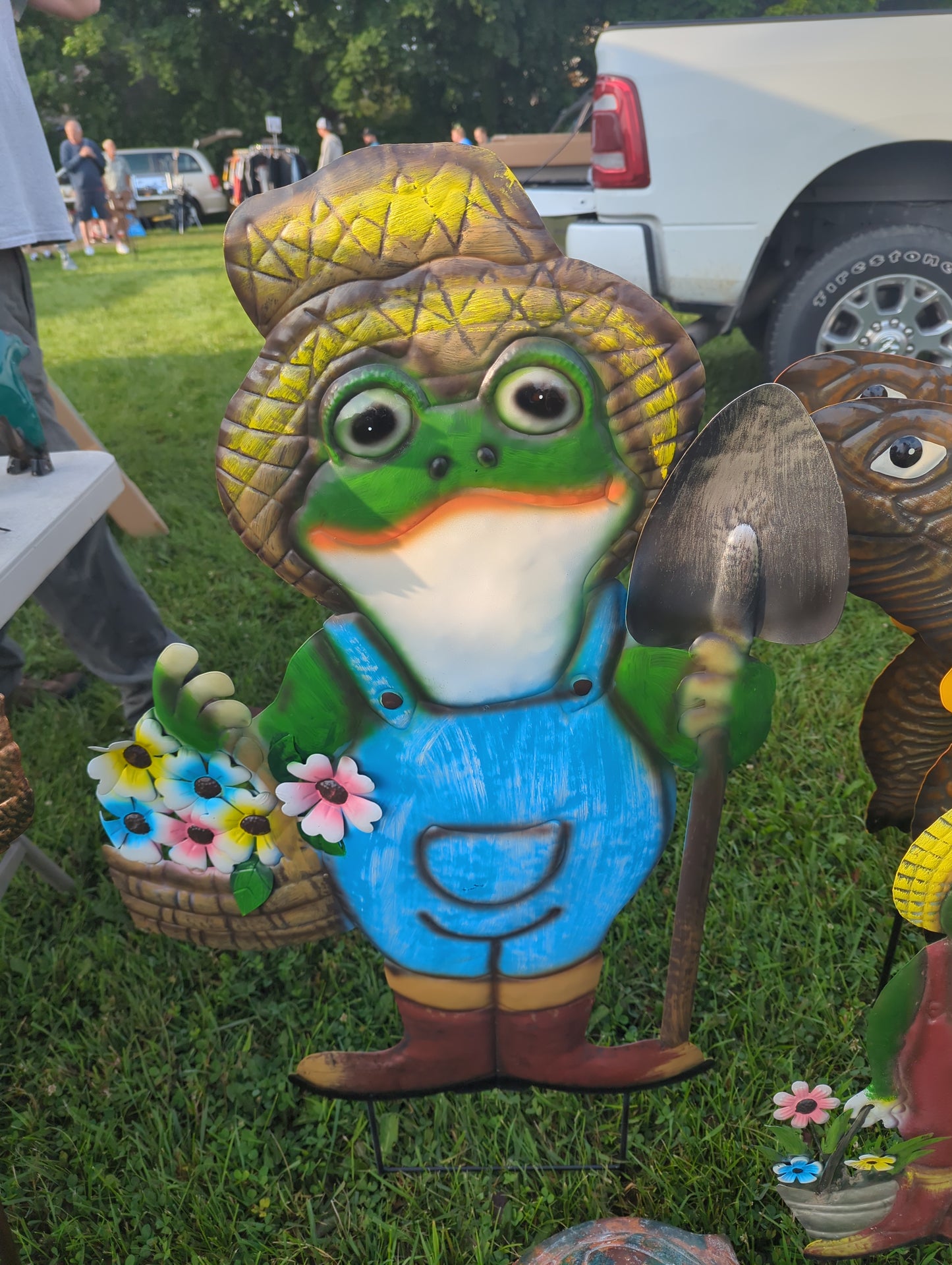 Large Metal Garden frog