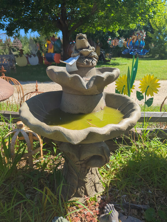 Two Tier Leaf Fountain