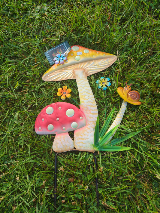 Metal GID Mushrooms W/ Snail