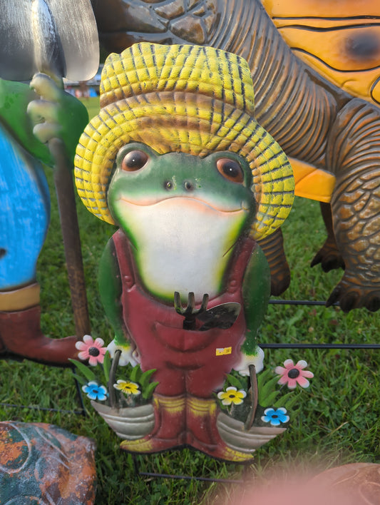 Metal Small Gardening Frog